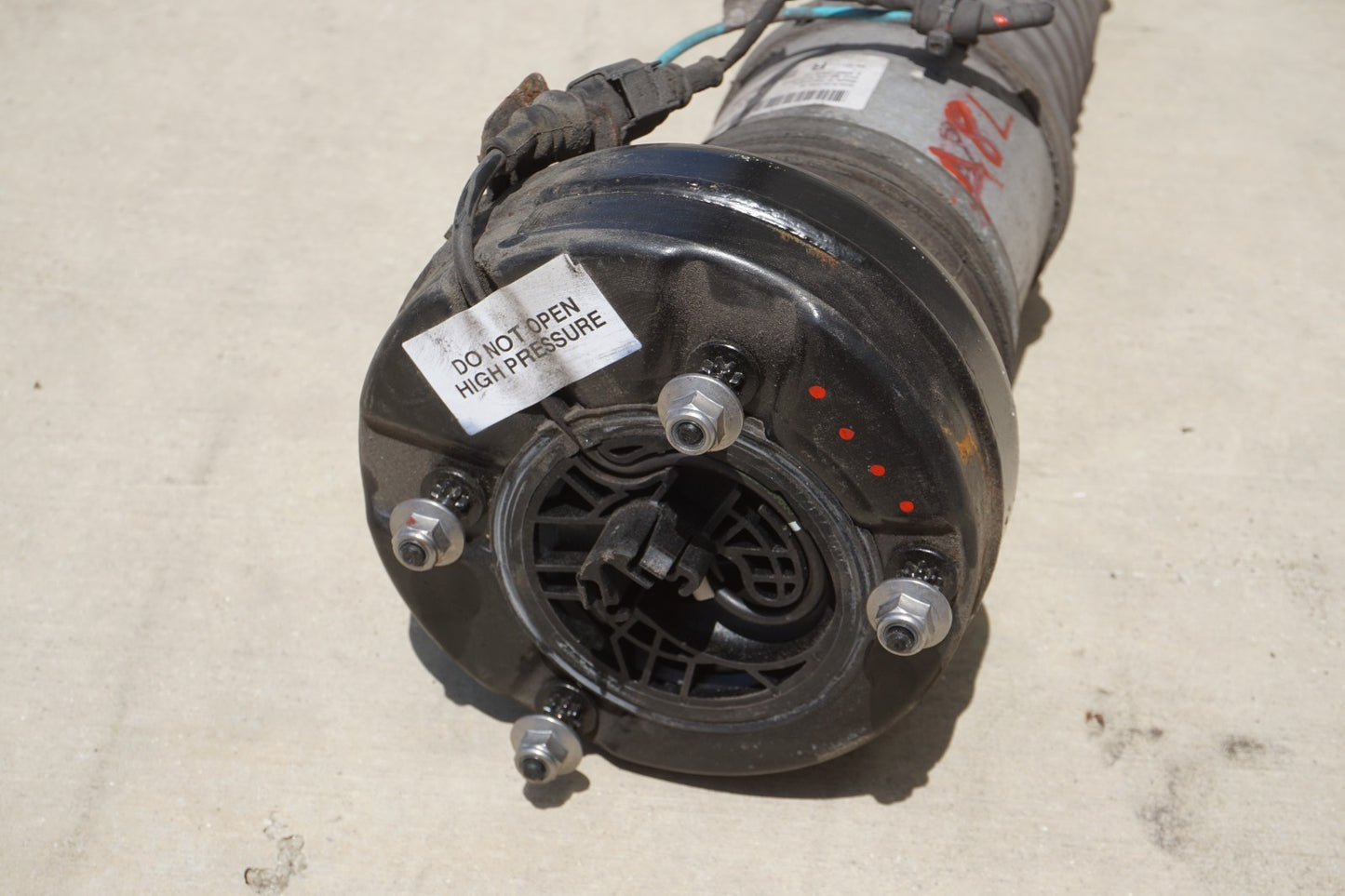 2011 - 2018 Audi A8 S8 Awd Rear Right Air Shock Strut OEM