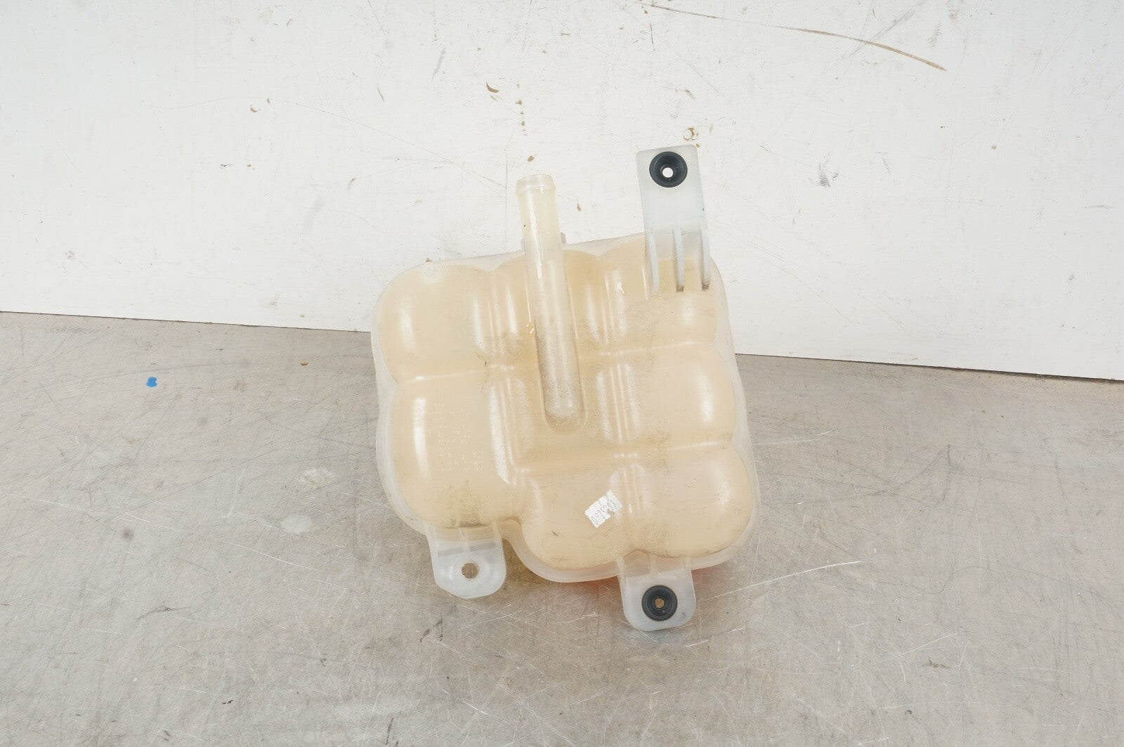 Radiator Coolant Reservoir 2020 2021 2022 Cadillac CT4 23378398