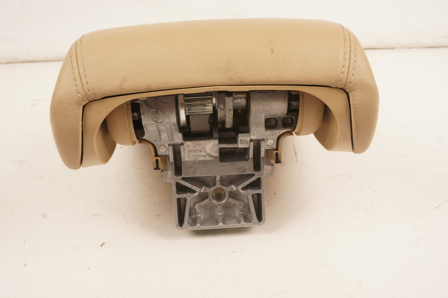 12-17 AUDI 4G A7 FRONT CENTER CONSOLE ARM REST ARMREST OEM