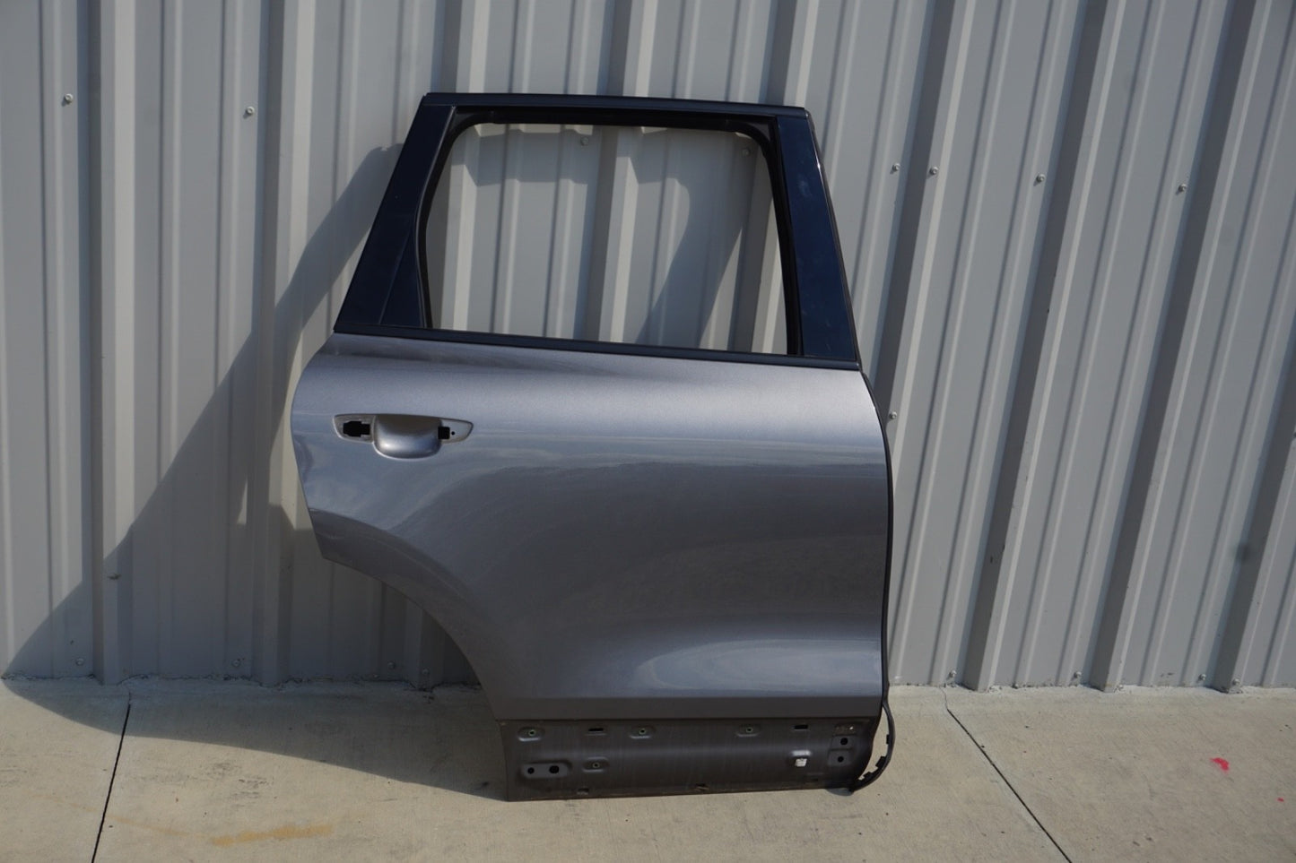 2011 - 2018 Porsche Cayenne 958 Rear Right Side Door Shell Gray OEM