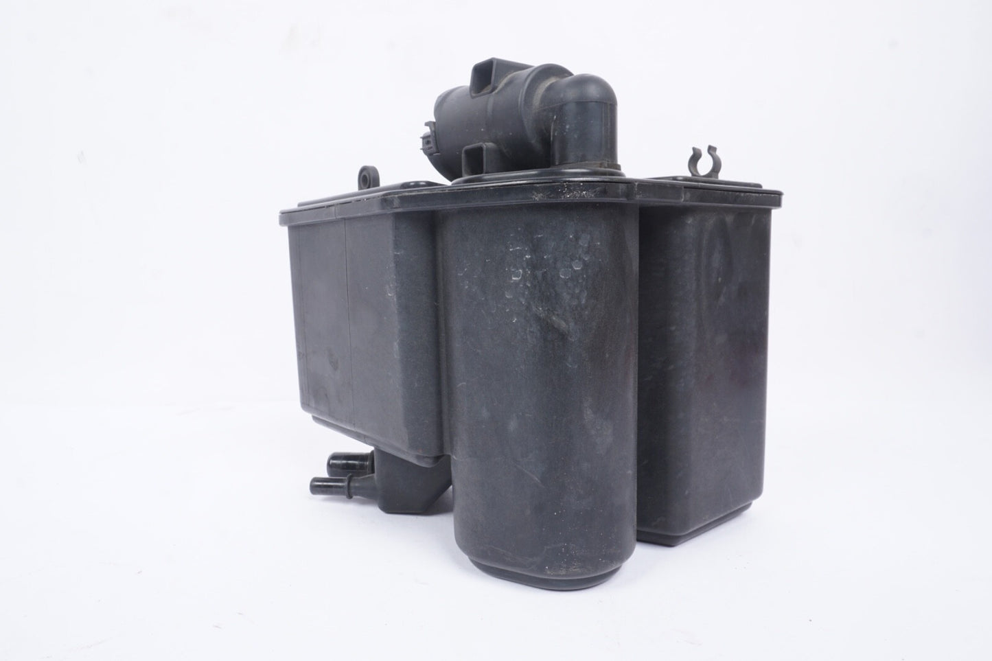 2015-2020 MERCEDES GLA250 X156 2.0L FUEL VAPOR EVAPORATOR CHARCOAL CANISTER OEM
