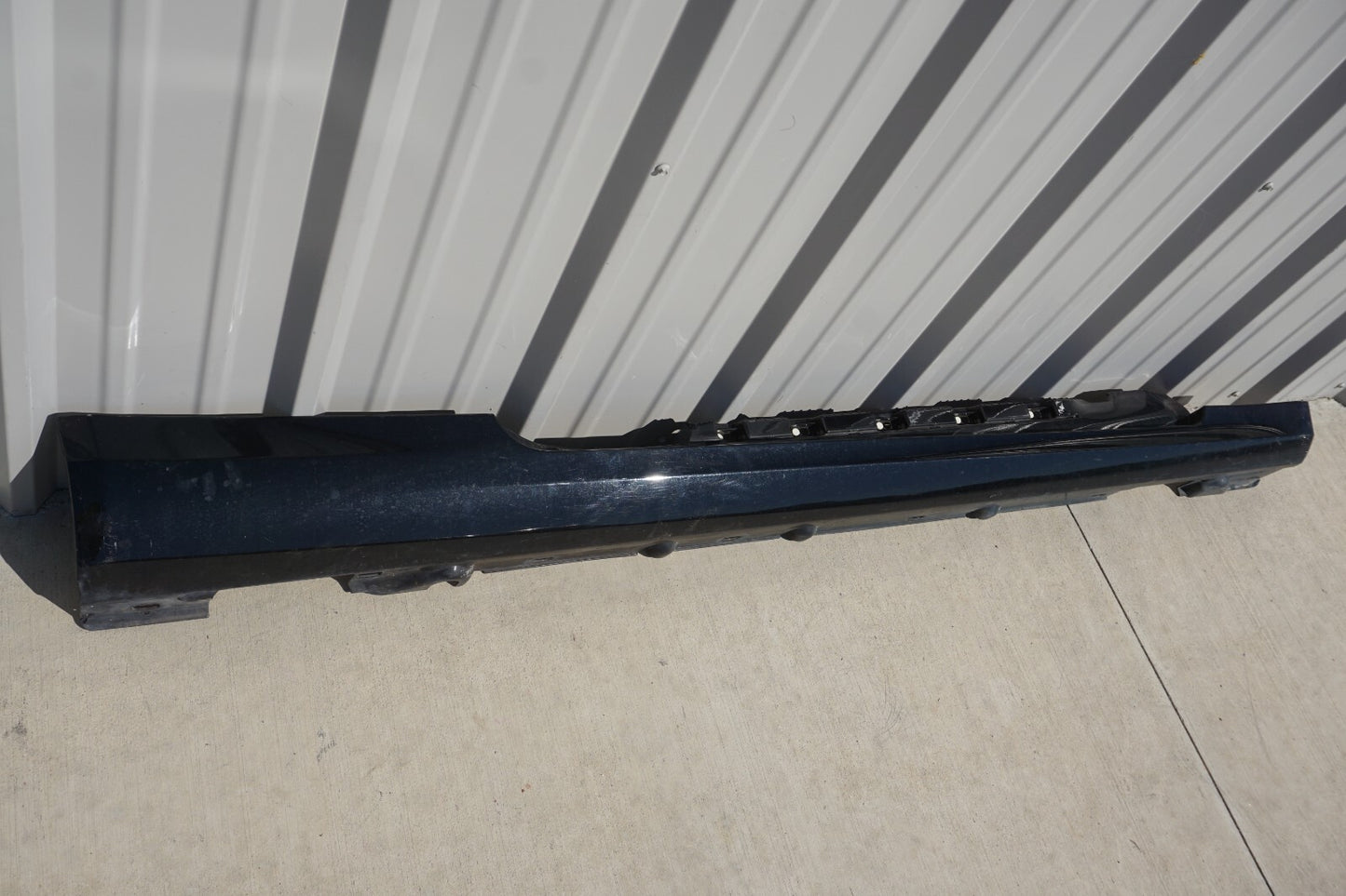 11-17 Mercedes W207 E350 Convertible Right Pass Rocker Panel Skirt Molding OEM