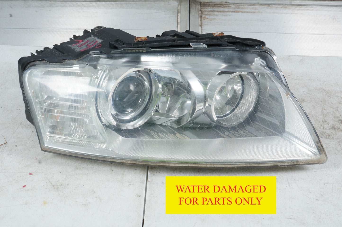 06-10 AUDI A8 A8L S8  HEADLIGHT RH RIGHT PASSENGER SIDE OEM !!!WATER DAMAGED!!!