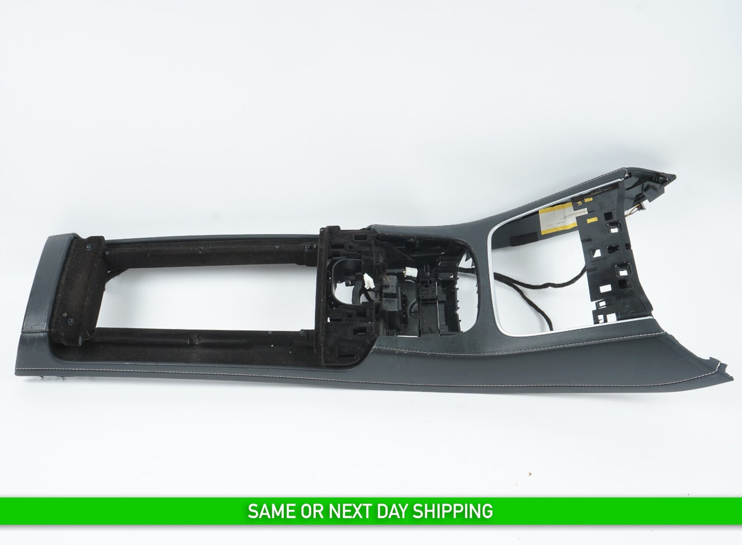 14 - 17 Mercedes W222 S600 S550 Center Console Trim Panel w/ Wire Harness OEM