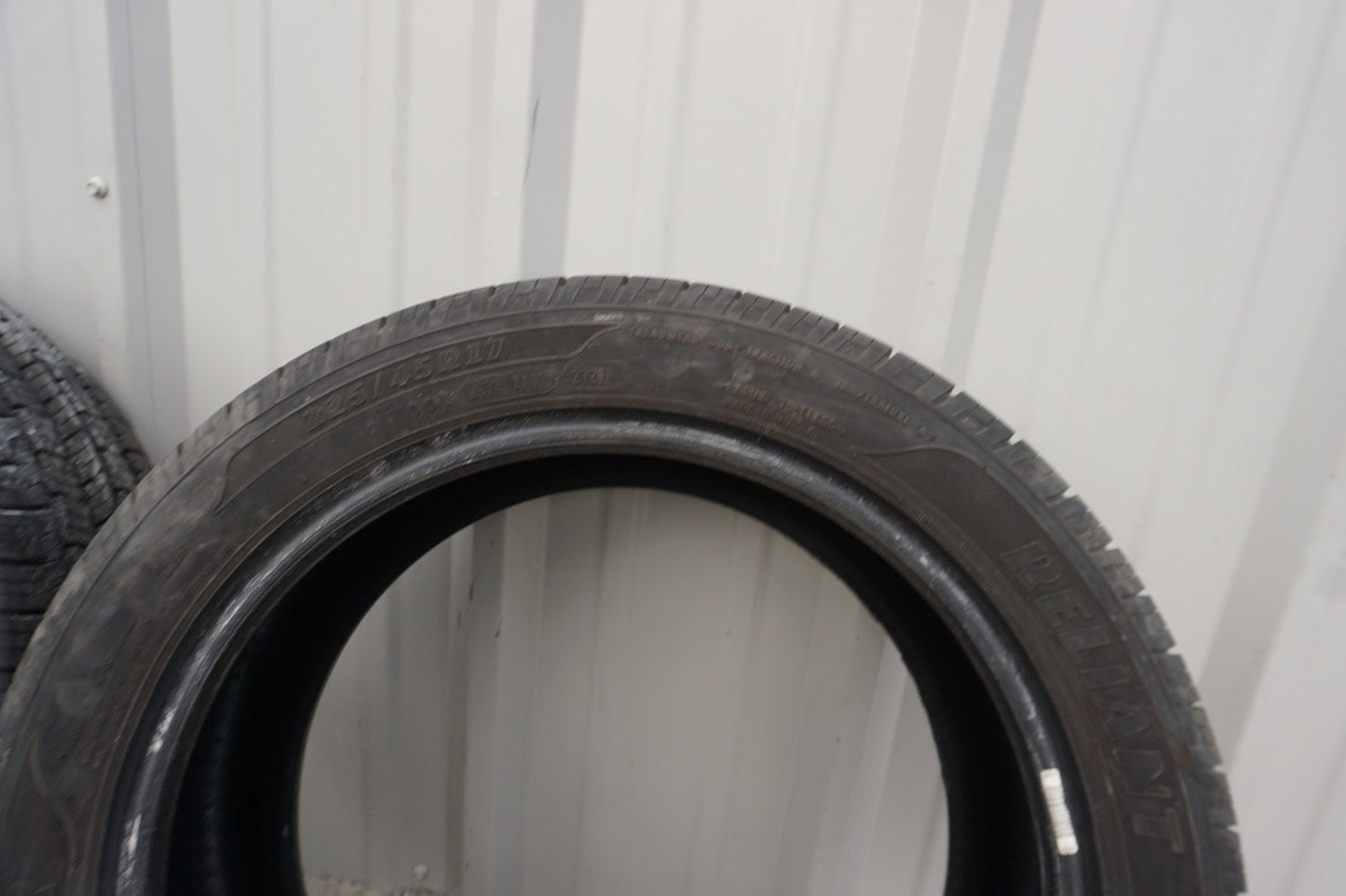 Set of 2 Used 225/45R17 Goodyear Reliant All-season - 91V - 8/32