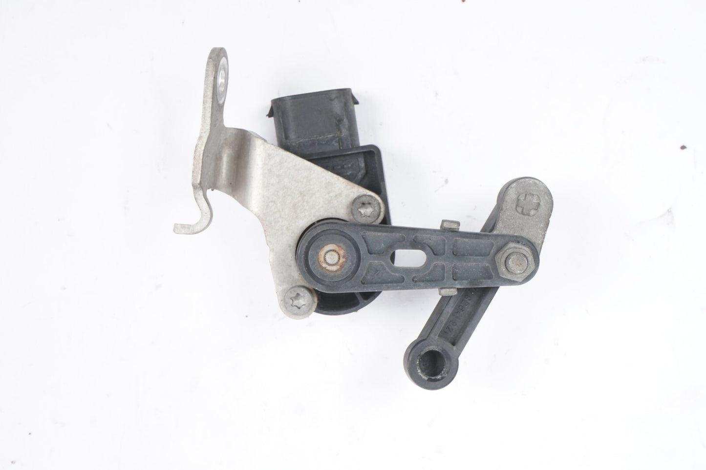 13-18 BMW 650i 640i Suspension Height Level Sensor 37146860843 OEM