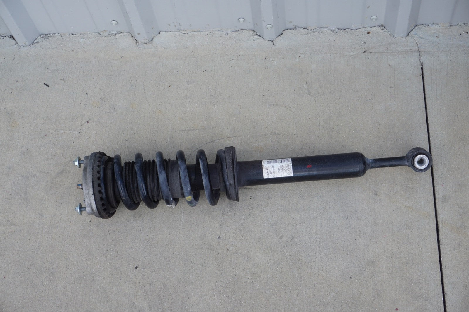 2014 - 2020 Maserati Ghibli Front Left Shock Absorber Spring Strut OEM