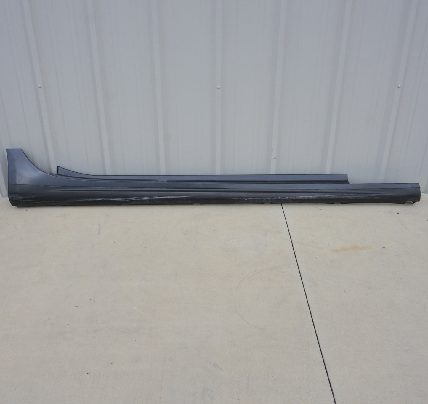 2014 - 2022 Maserati Ghibli Right Passenger Side Rocker Panel Skirt Molding OEM