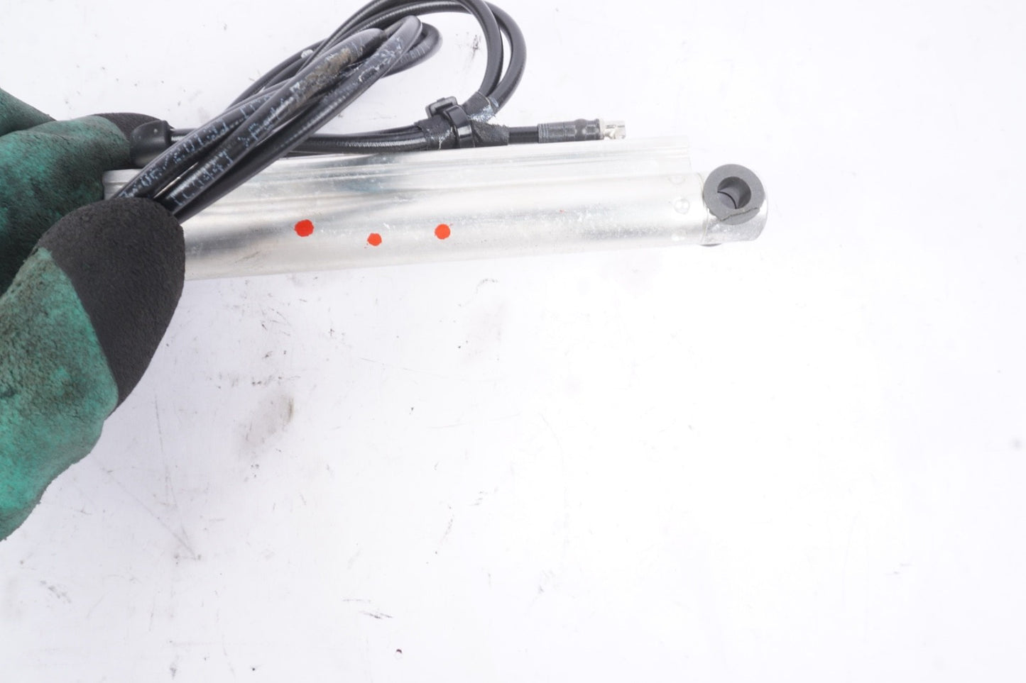 11-17 Mercedes W207 E350 E550 E400 Right Passenger Bow Tension Cylinder 21, 22