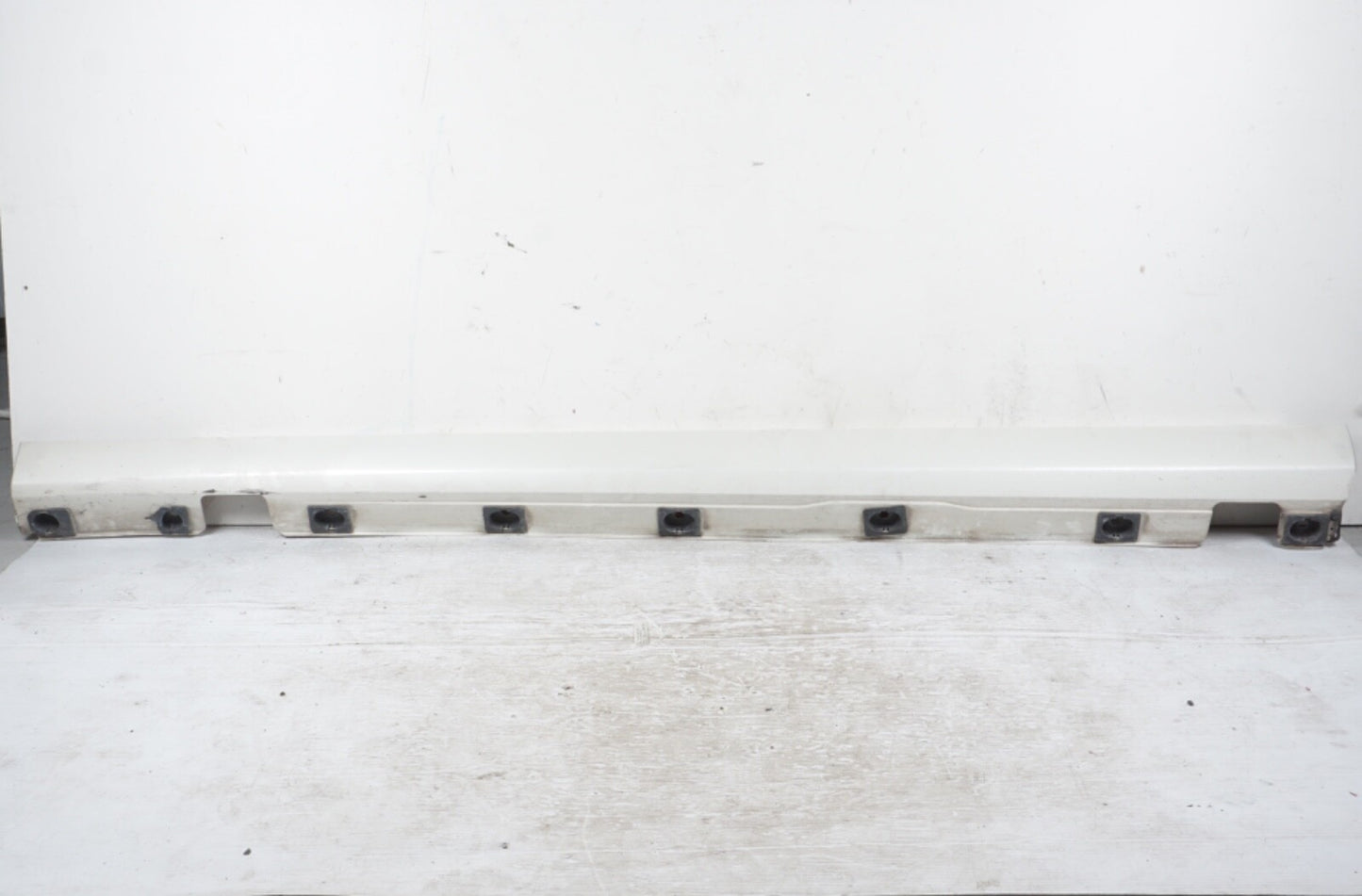 2010 - 2013 MERCEDES S550 W221 RIGHT PASS SIDE ROCKER PANEL SKIRT MOLDING OEM