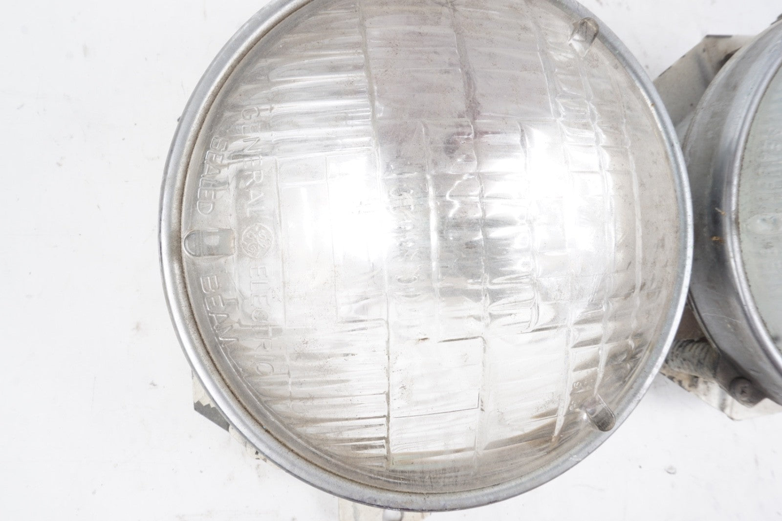 59-68 Mercedes W111 220sb 250se Left or Right Side Headlight Head Light Lamp OEM