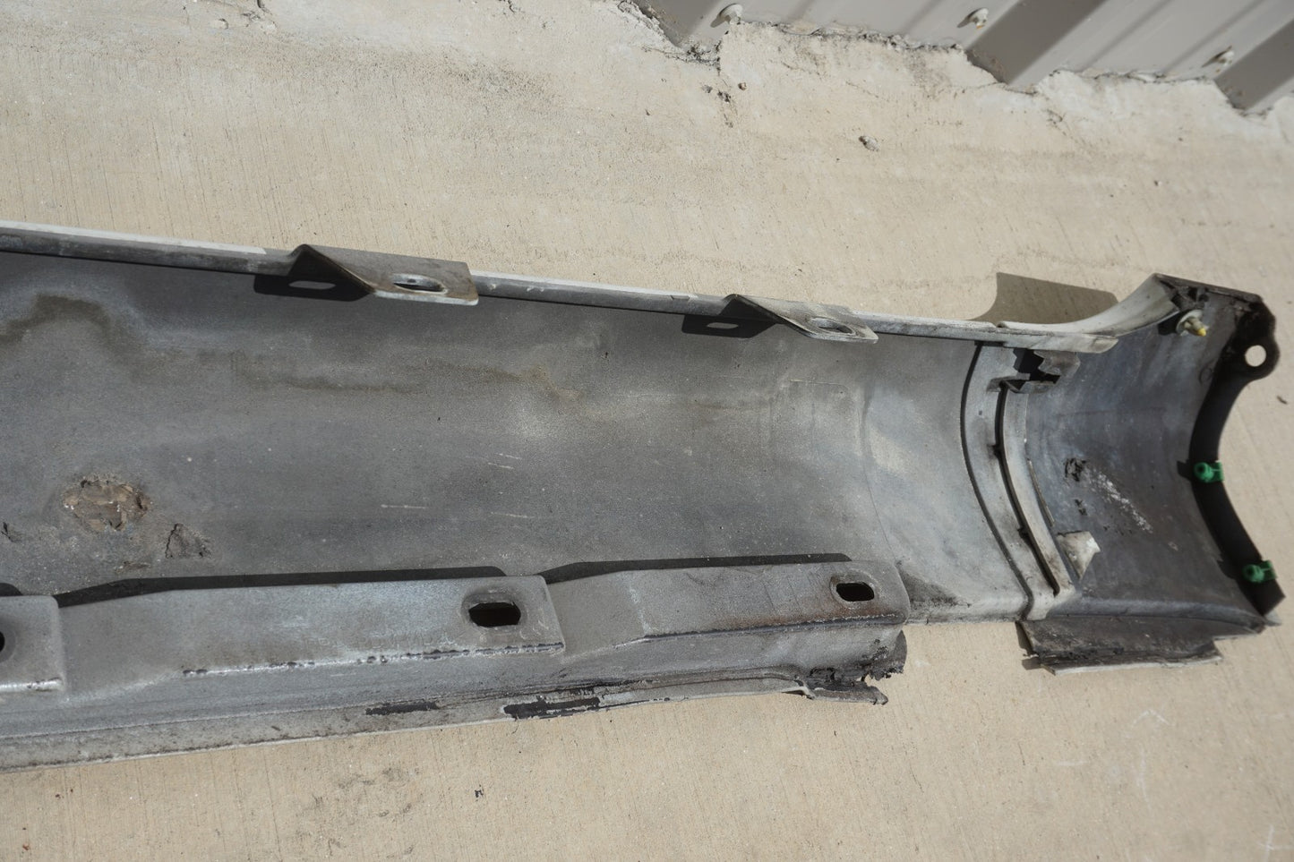 2006 - 2013 VOLVO C70 2DR CONVERTIBLE LEFT DRIVER SIDE ROCKER PANEL SKIRT OEM
