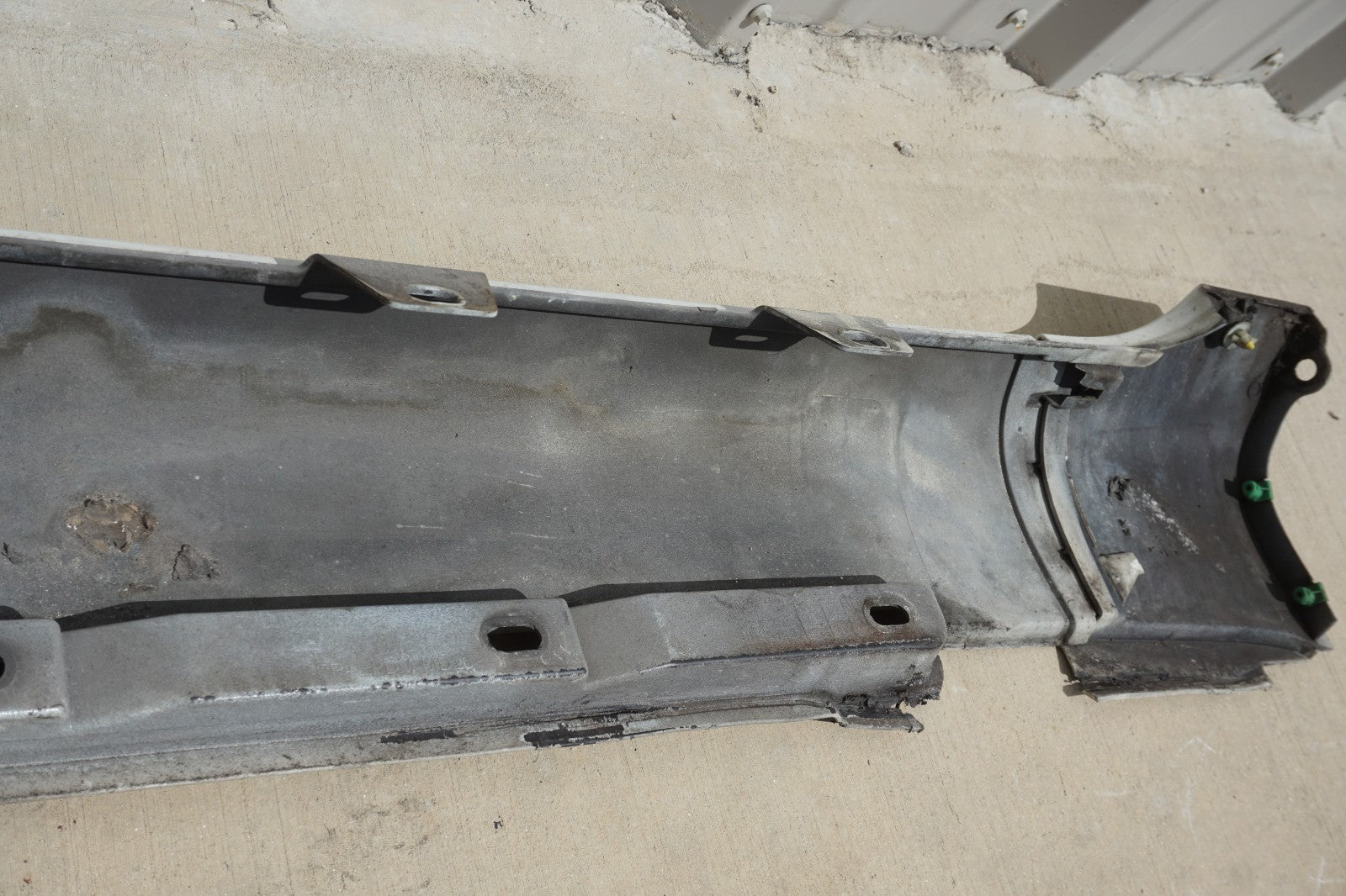 2006 - 2013 VOLVO C70 2DR CONVERTIBLE LEFT DRIVER SIDE ROCKER PANEL SKIRT OEM