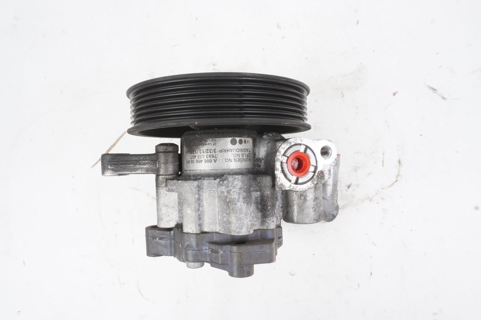 2012 - 2014 Mercedes W204 C250 M271 Power Steering Pump 0064663601 OEM 38k