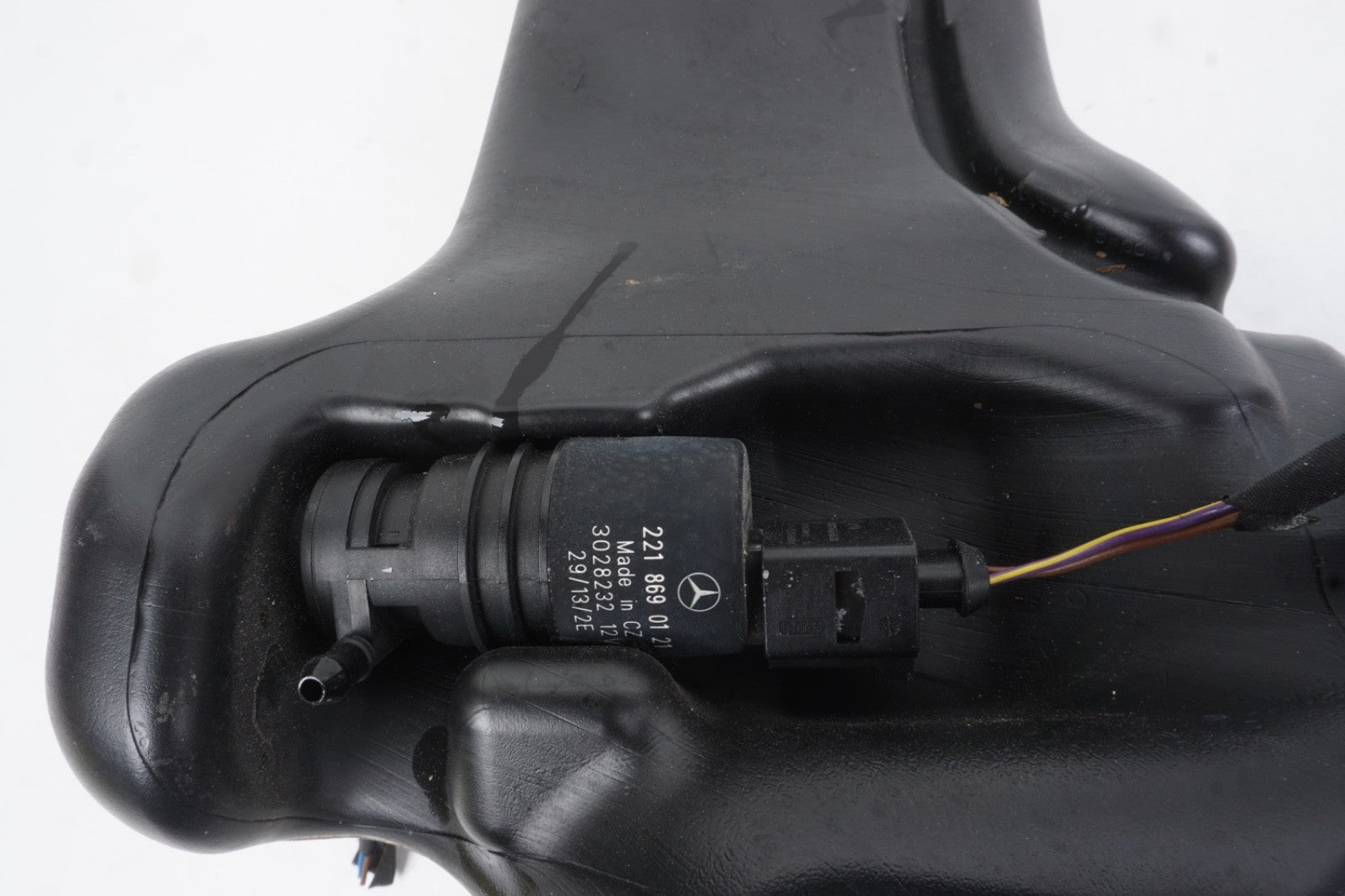 2008 - 2018 Mercedes Windshield Washer bottle Tank Assembly OEM