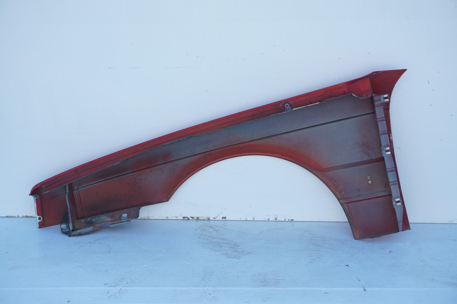 1987-1993 Cadillac Allante FRONT FENDER RIGHT PASSENGER SIDE OEM