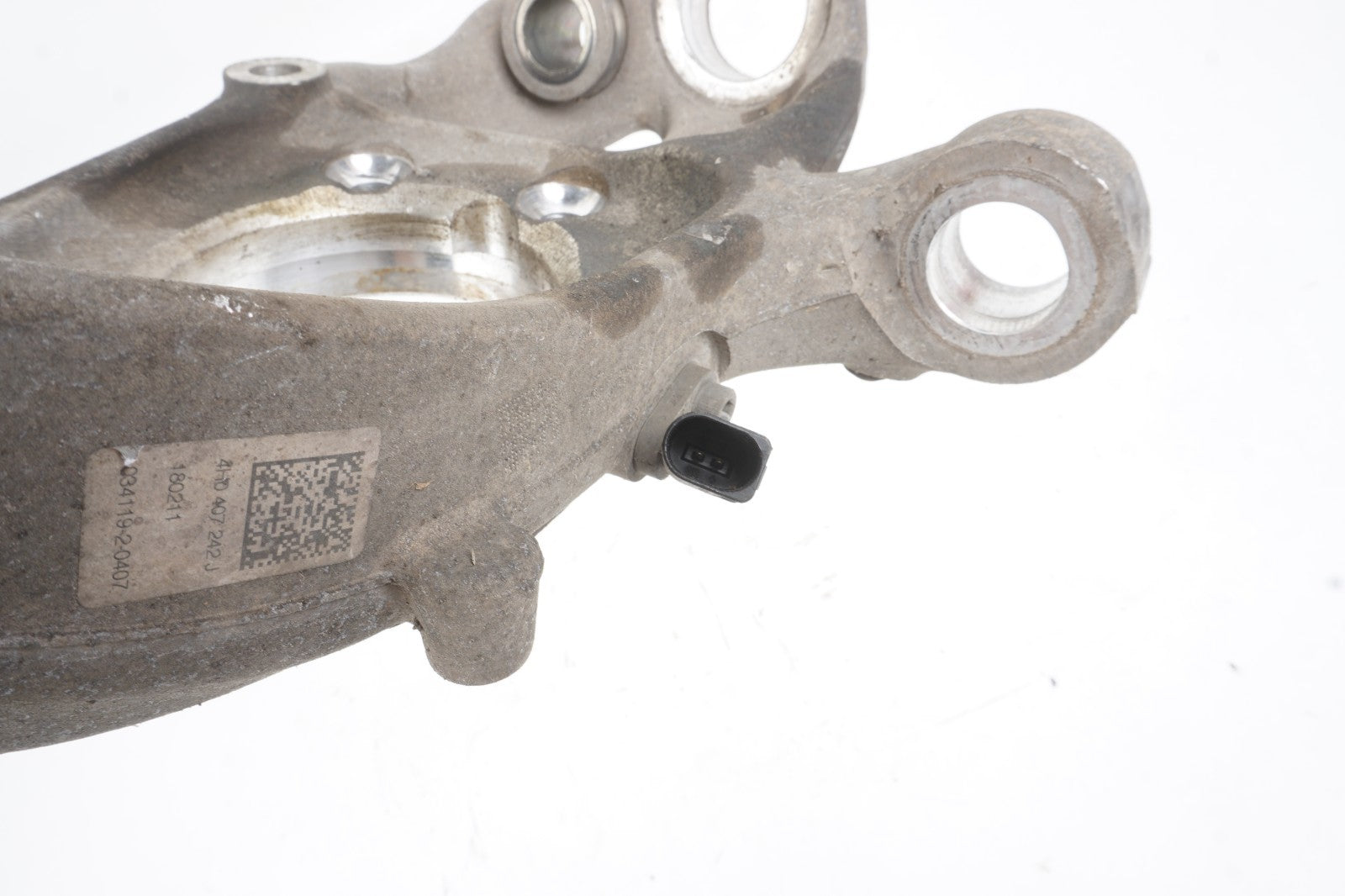 2011-2018 Audi A8 Front Right Passenger Side Spindle Knuckle Wheel Hub OEM