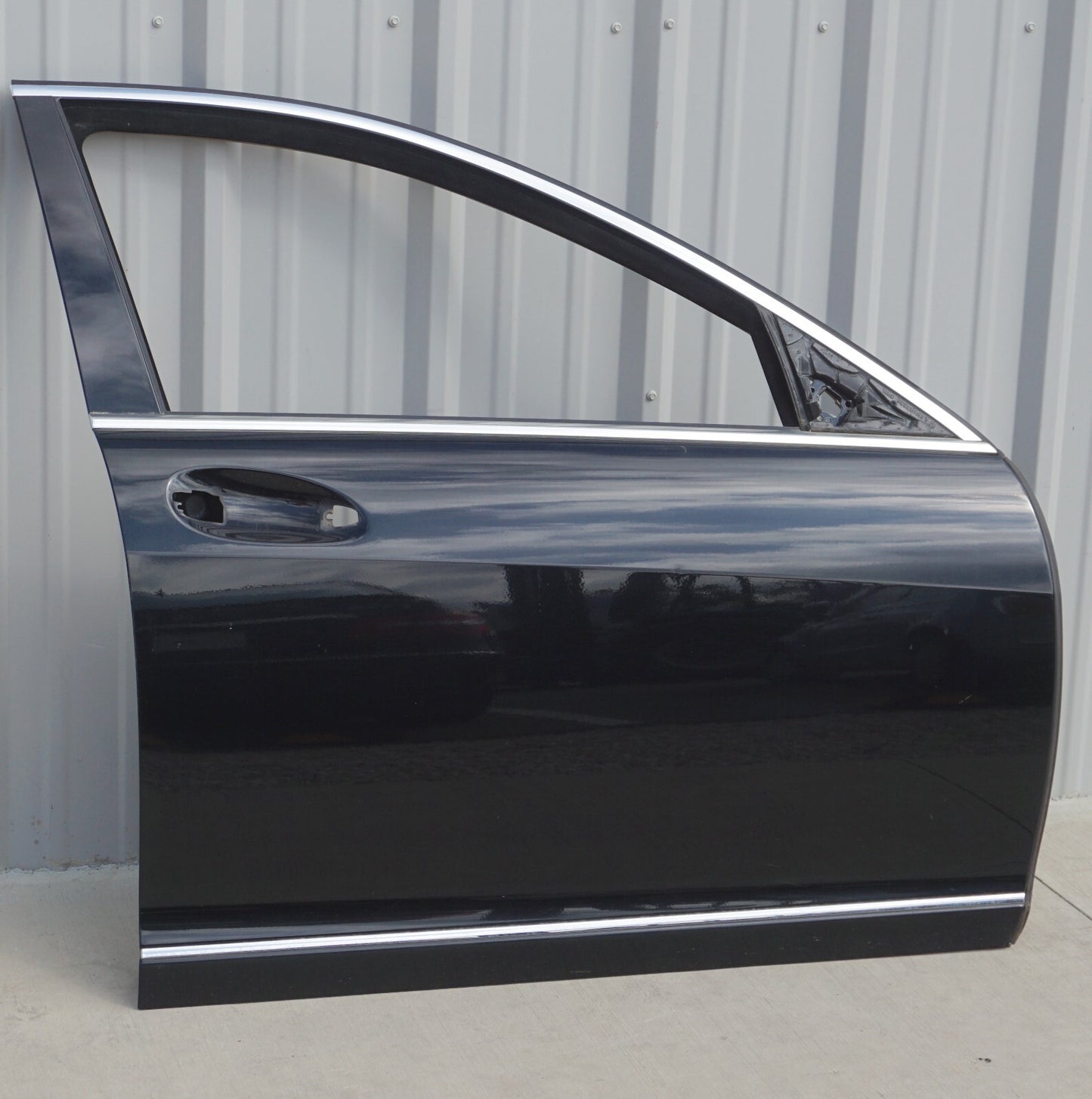07-13 Mercedes W221 S450 S550 S600 Front Door Shell Right Passenger  OEM