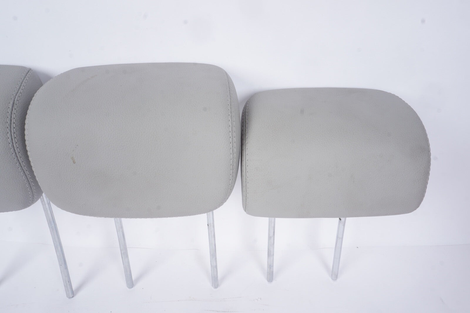 07-11 MERCEDES ML350 2ND ROW SEAT LEATHER HEADREST HEAD REST GRAY OEM