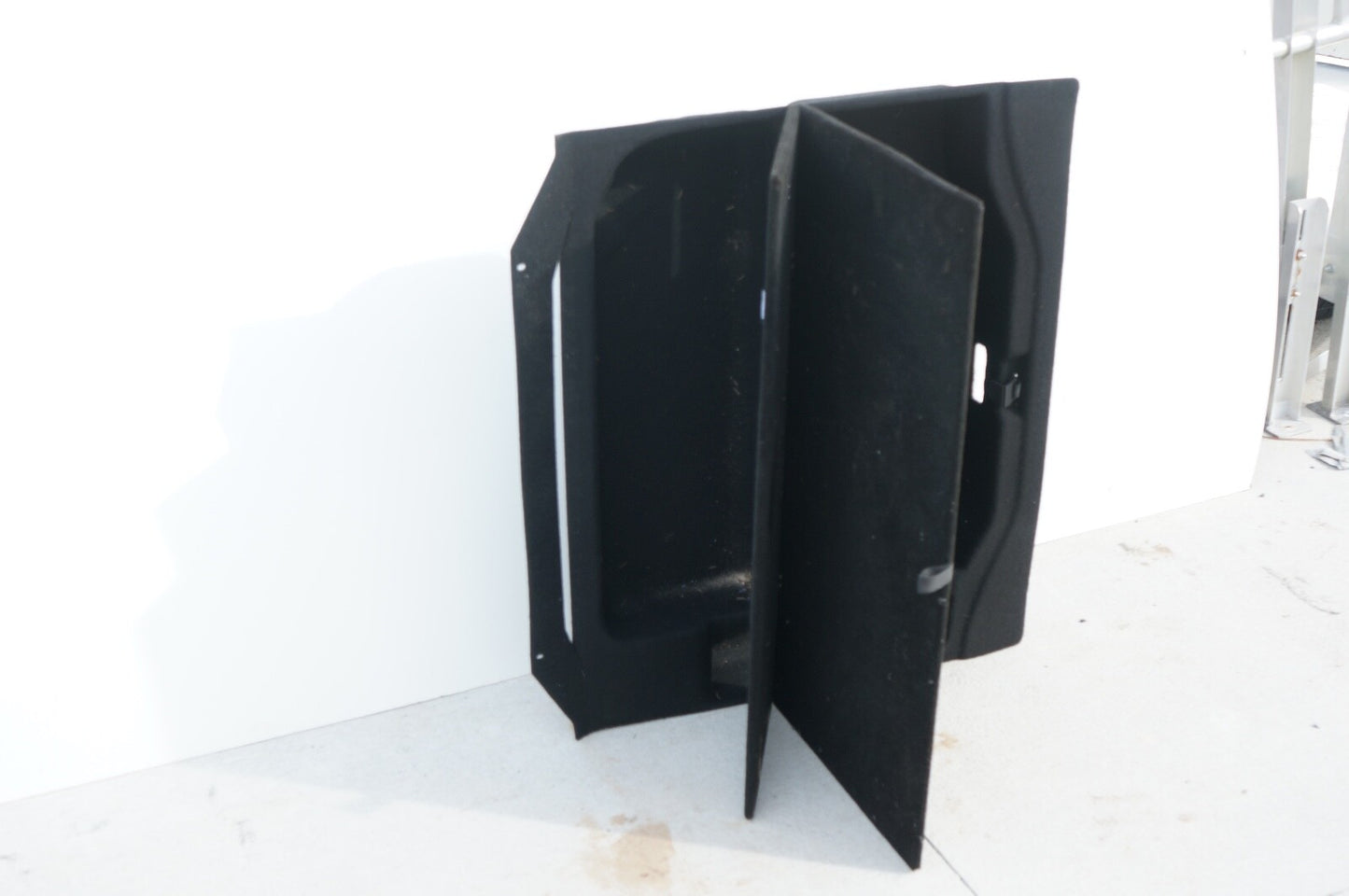 07-13 Mercedes W221 S550 S63 AMG Trunk Floor Cover Panel 2216901441 Black OEM