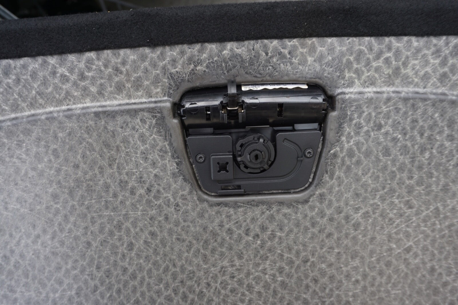 2015-2020 MERCEDES GLA250 X156 REAR TRUNK CARGO FLOOR CARPET LINER COVER MAT OEM