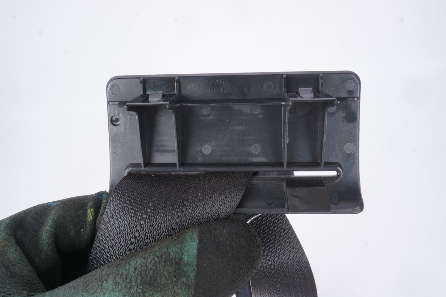 2010 - 2015 Lexus Is250c Is350c Convertible Rear Left Driver Side Seat Belt OEM