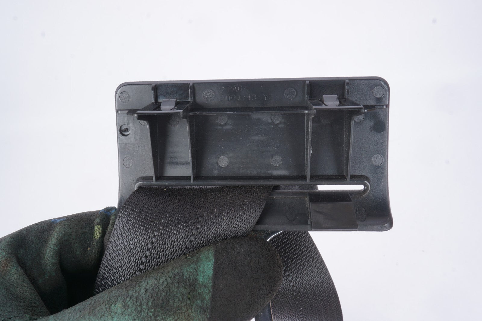 2010 - 2015 Lexus Is250c Is350c Convertible Rear Left Driver Side Seat Belt OEM