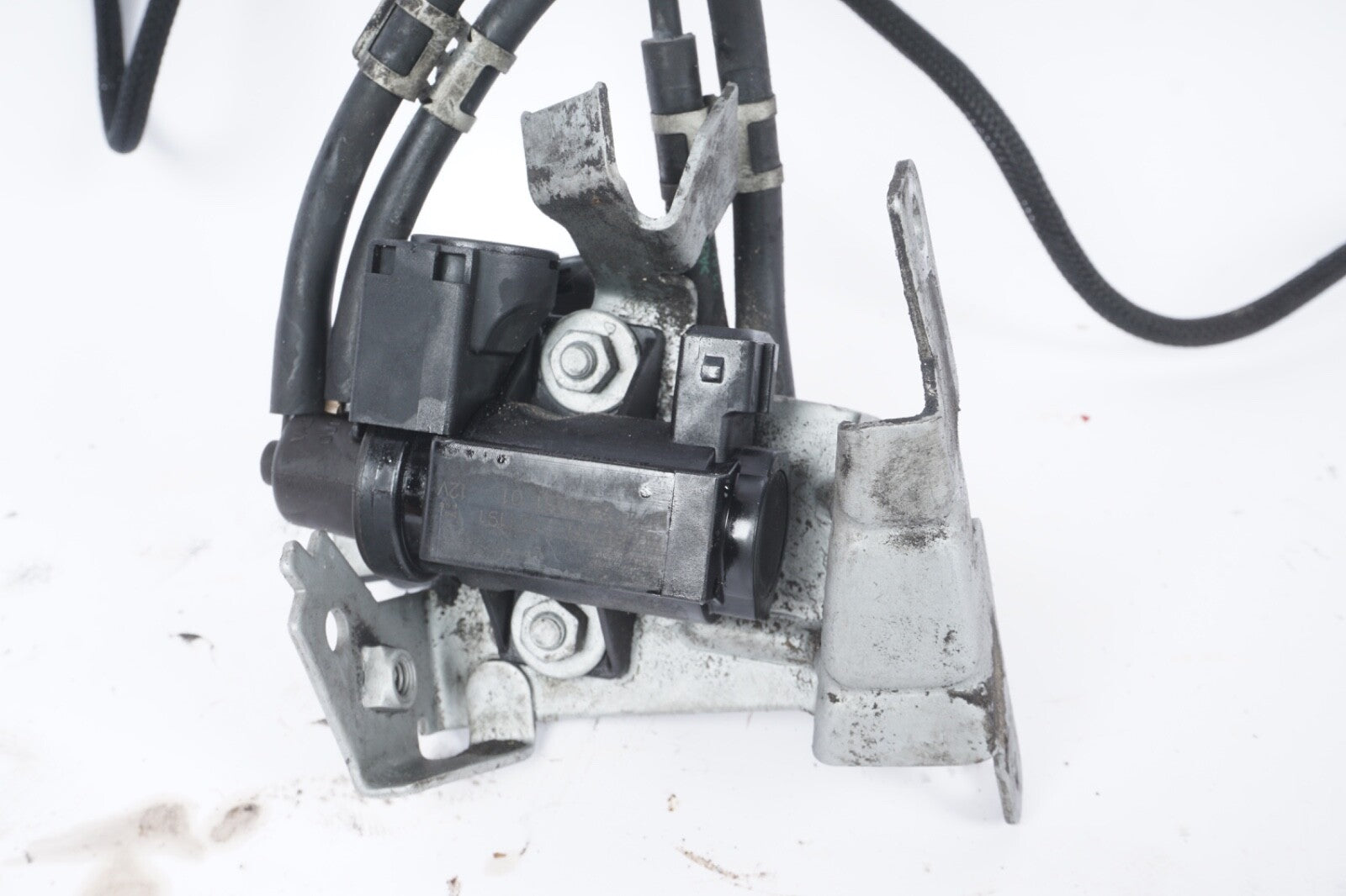 11-17 BMW E90 E92 F10 F30 135I 335I 535I M5 TURBO PRESSURE BOOST SOLENOID VALVE