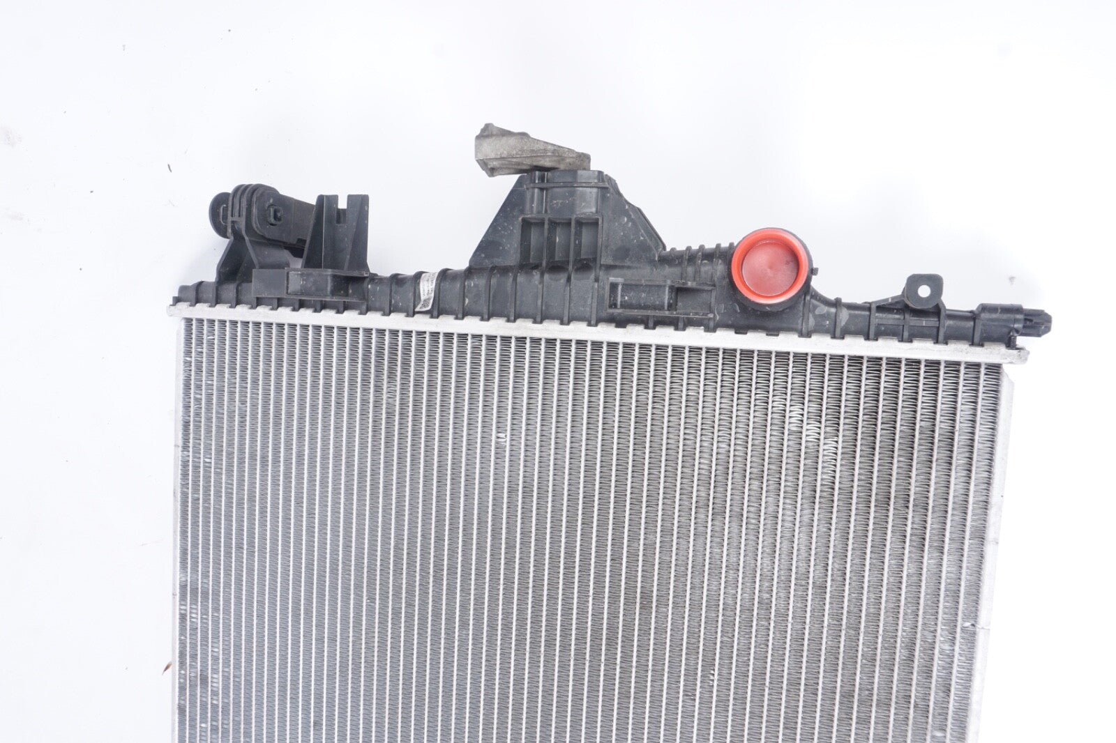 2011-2018 Porsche Cayenne 3.6 ENGINE COOLING RADIATOR
