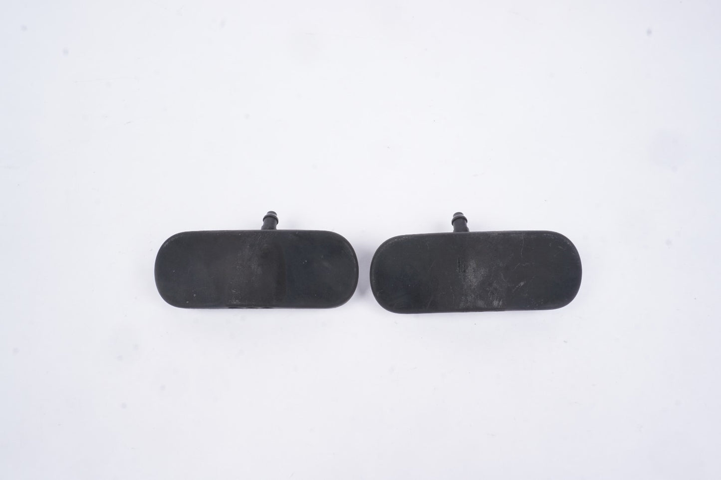 2011 - 2018 AUDI A8 QUTTRO WINDOW WASHER NOZZLE WITH HEATING SET OF 2 OEM