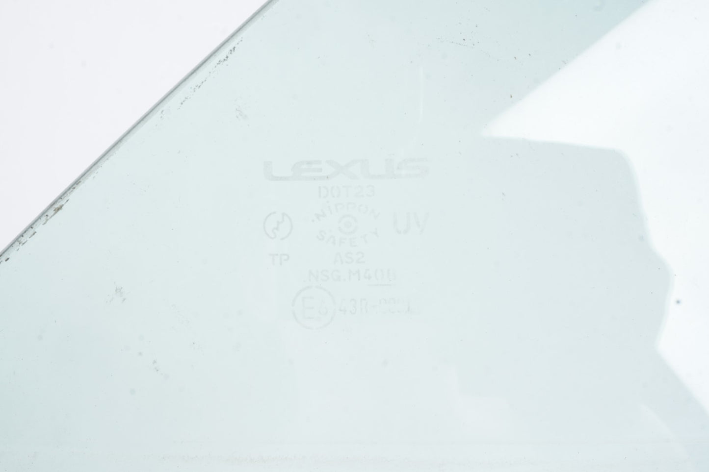 2002 - 2010 LEXUS SC430 Z40 REAR RIGHT PASSENGER SIDE DOOR QUARTER WINDOW GLASS