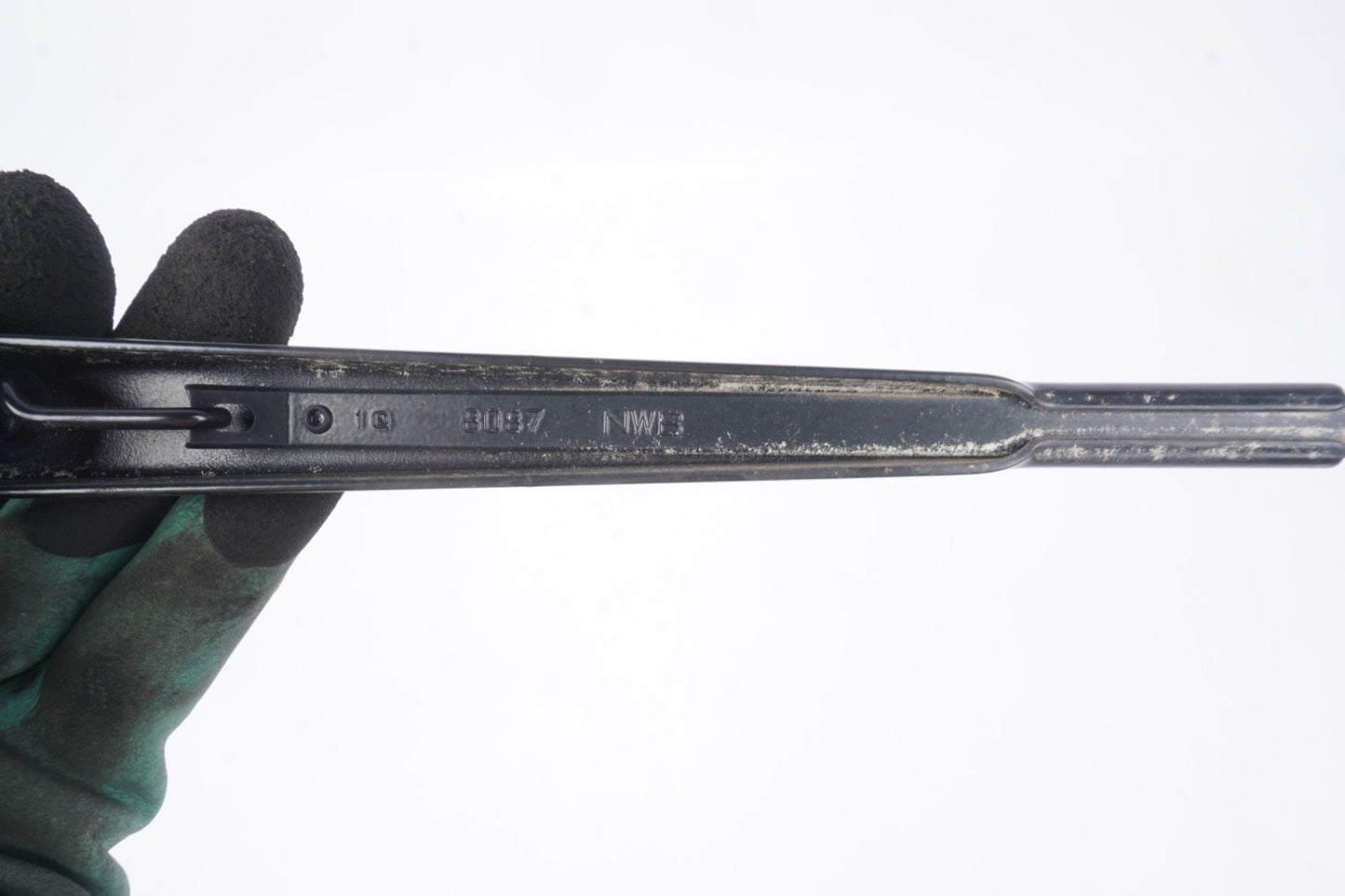 2012 2019 FIAT 500 LEFT & RIGHT WINDSHIELD WIPER ARMS PAIR OEM NO BLADES 