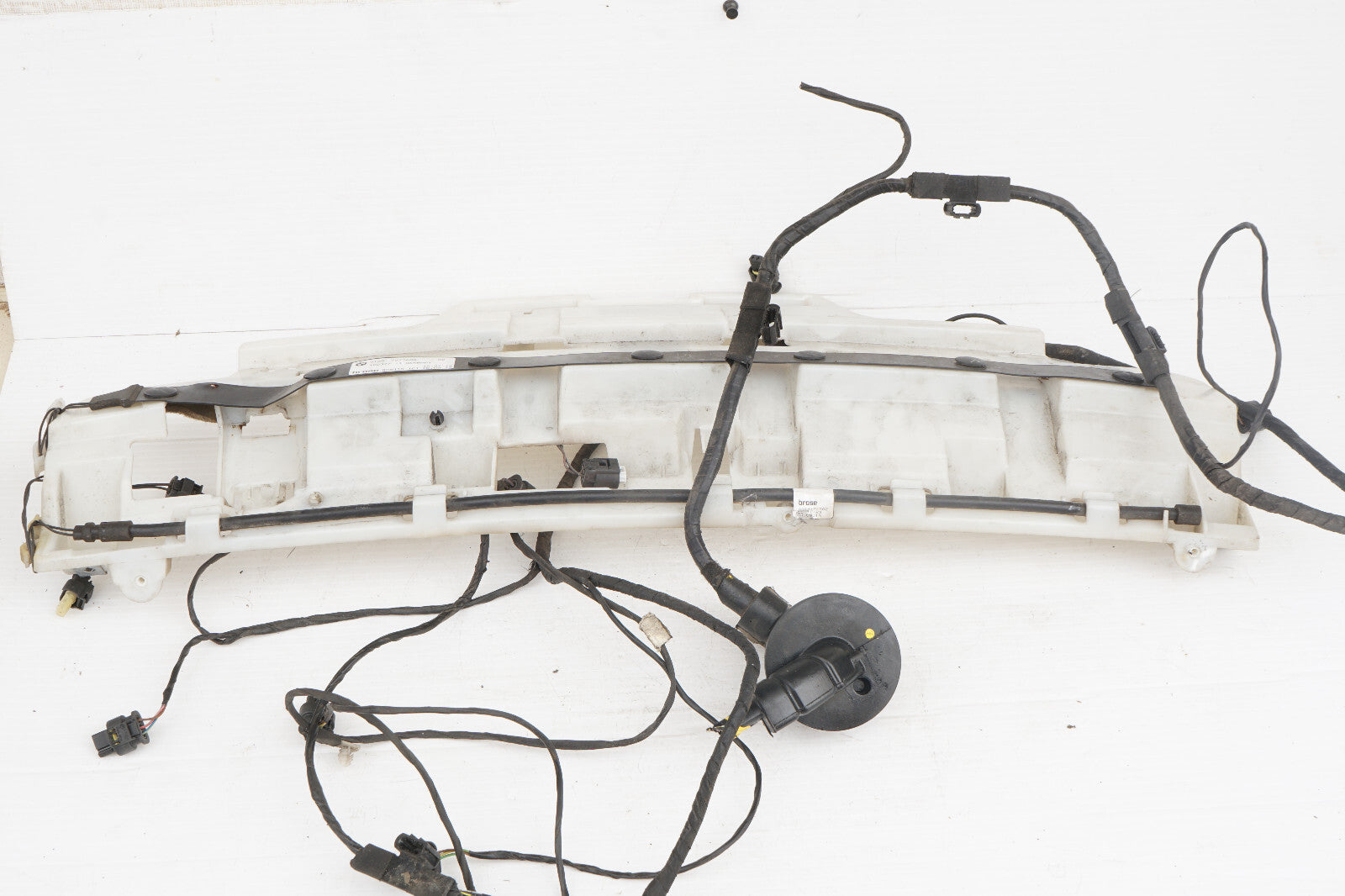2014 - 2016 BMW 428i F32 COUPE TRUNK LID SMART OPENER CONTROL MODULE PANEL OEM