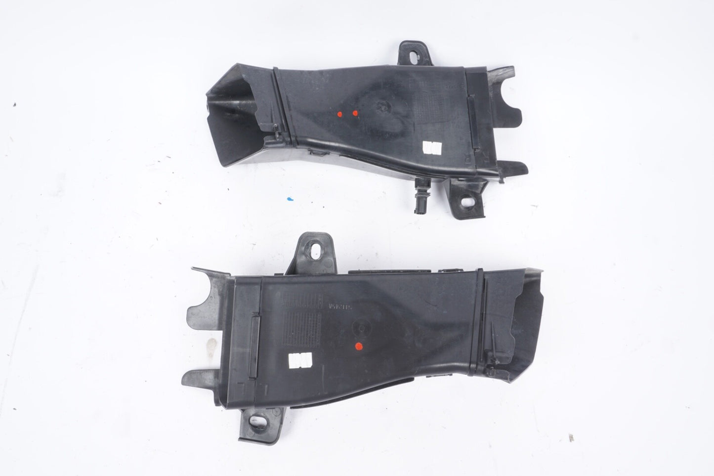 12-15 BMW 650i 640i Front Brake Duct Pipe Hose Left Right Side 7211515 7211516