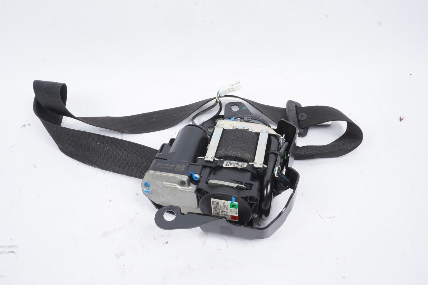 13-15 BMW 650i 640i Front Right Passenger Seat Belt Retractor OEM