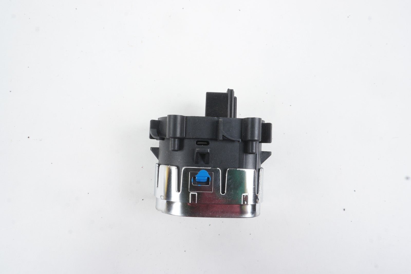 2022 - 2024 MERCEDES EQB X243 OEM IGNITION START/STOP SWITCH BUTTON 2439055600