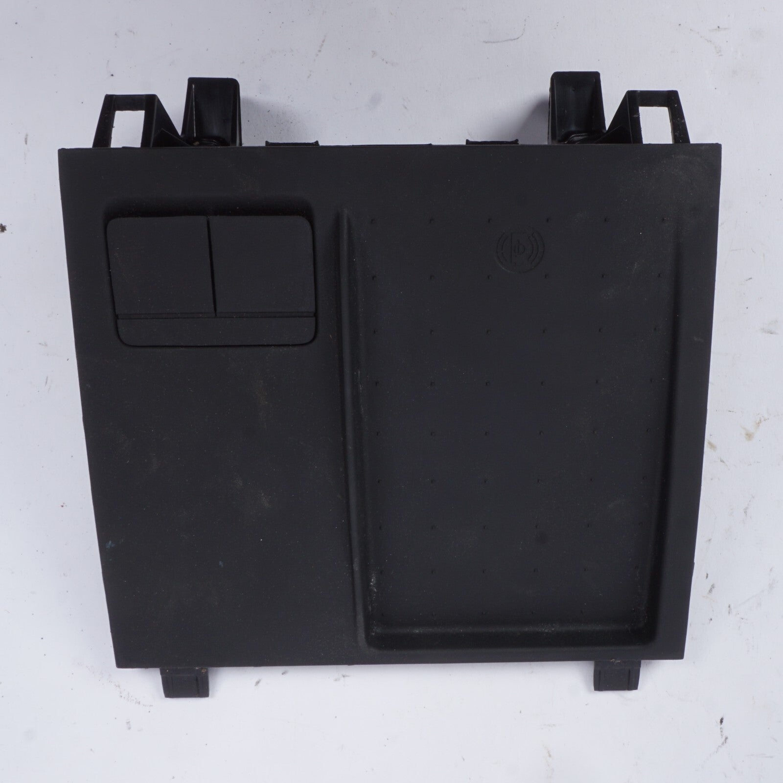 2021 - 2024 Polestar 2 Center Console Wireless Charger Trim Cover 31689535 OEM