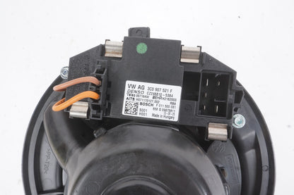 12-22 Volkswagen Passat Ac Heater Blower Motor 561820015E OEM