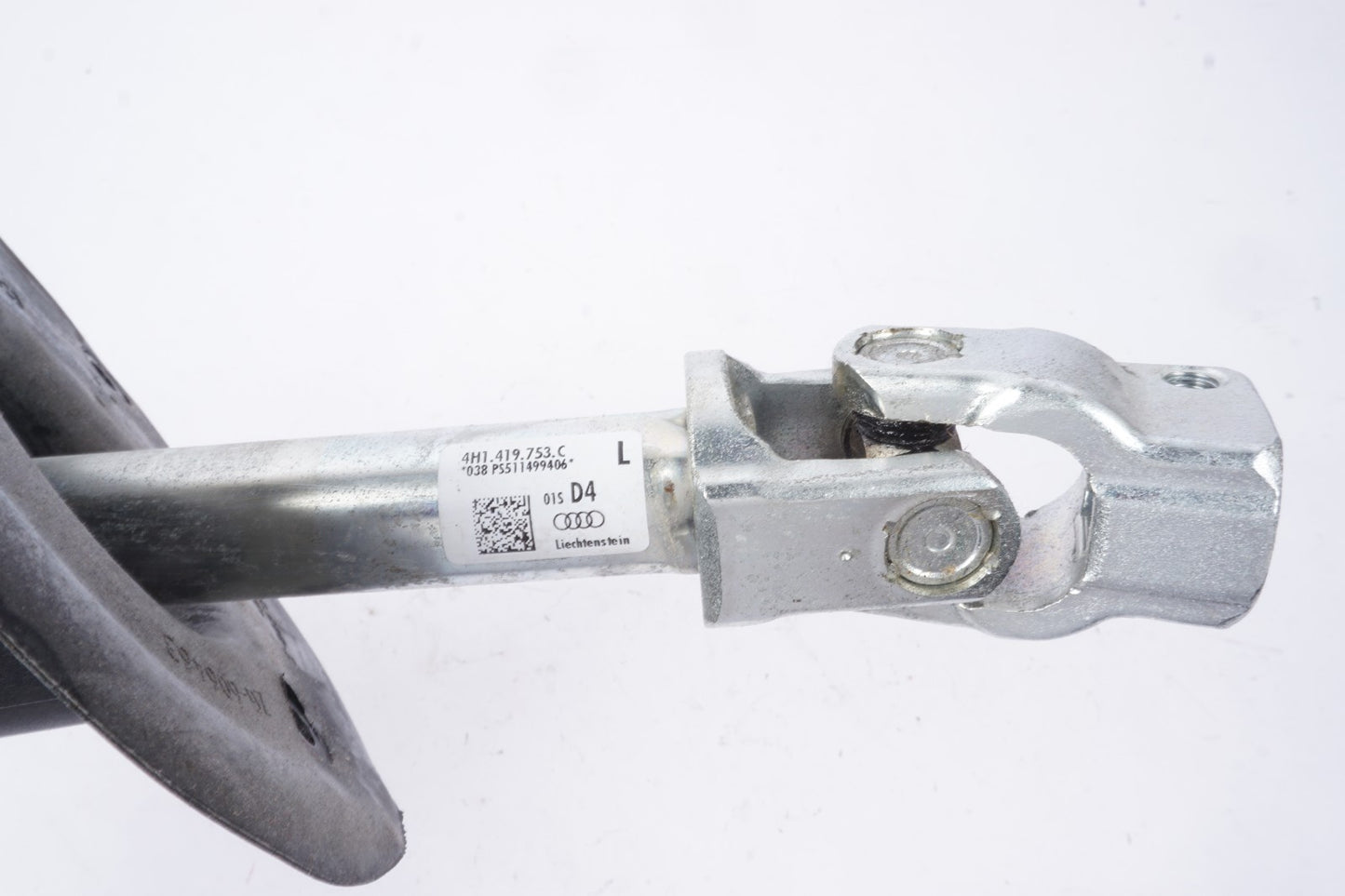 2011 - 2017 AUDI A8 STEERING COLUMN LOWER INTERMEDIATE SHAFT OEM
