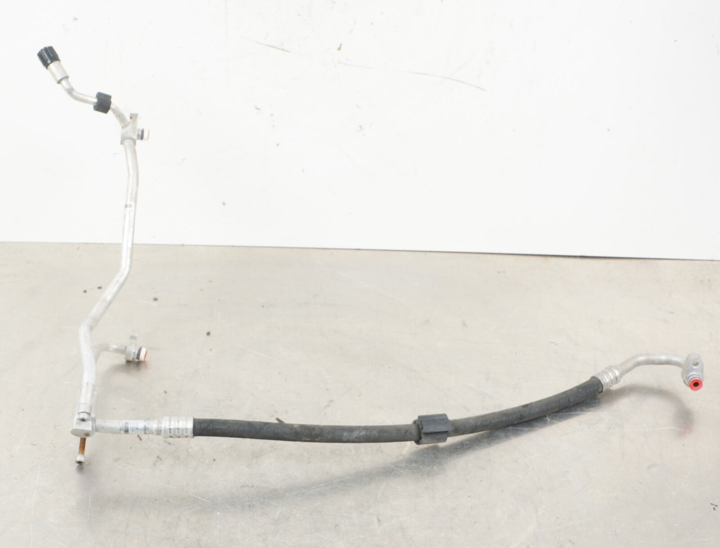 09 10 BMW MINI COOPER CLUBMAN 1.6L Air Conditioner Hose OEM 9224859-01