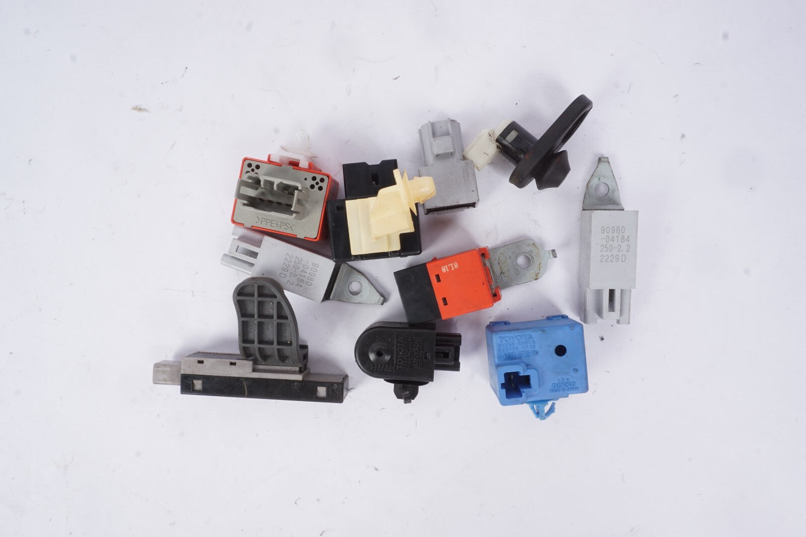 2006 - 2015 Lexus IS250 IS350 Relay SET OEM
