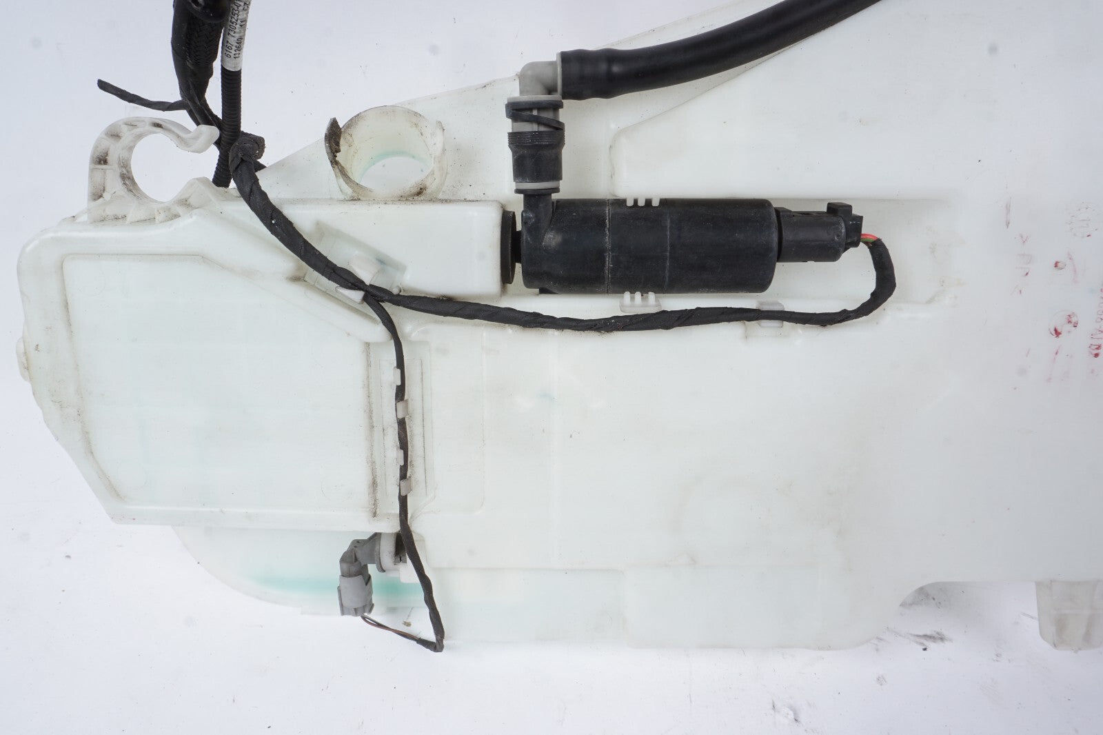 2012 - 2018 BMW 650i 640i Windshield Washer Reservoir Bottle OEM