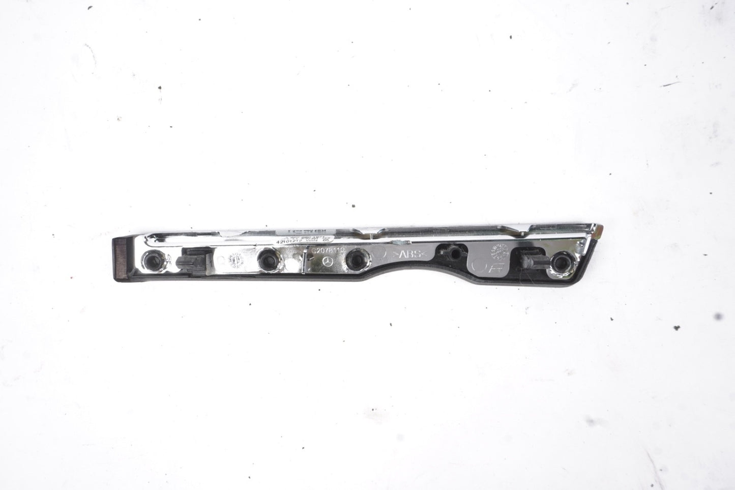 2010 - 2013 Mercedes E350 E550 Front Left Side Instrument Panel Trim Molding OEM