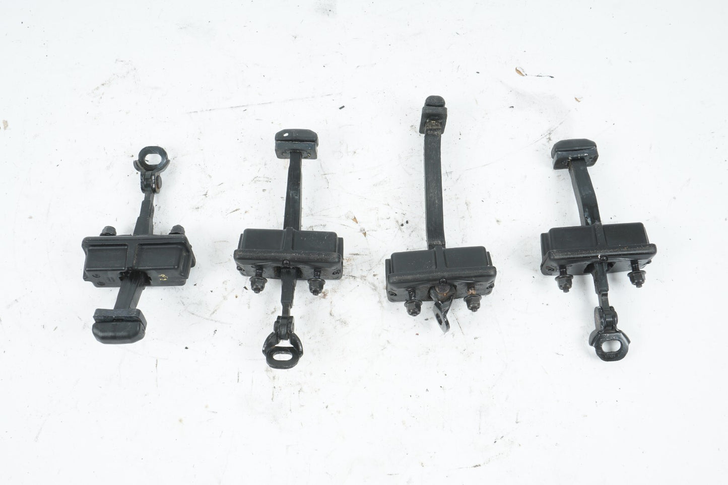 14 - 20 MASERATI QUATTROPORTE DOOR HINGE CHECK STRAP STOP SET OF 4 OEM