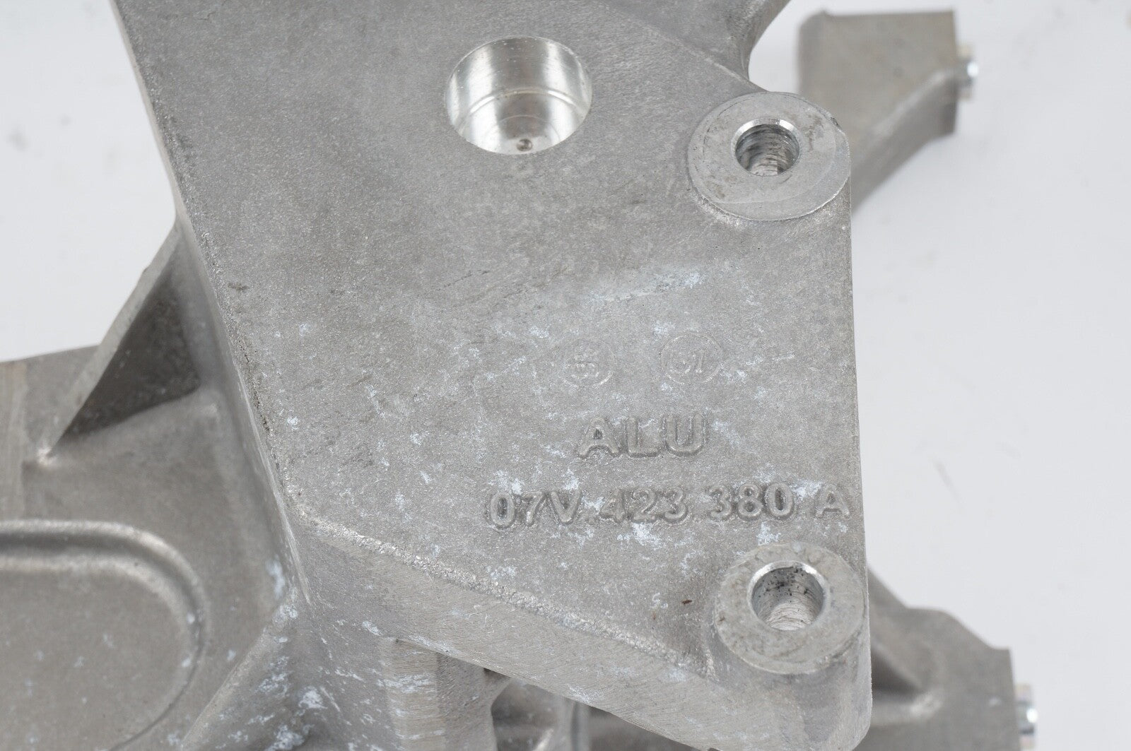 2010 - 2020 Bentley Mulsanne AC A/C Air Compressor Bracket Mount Support