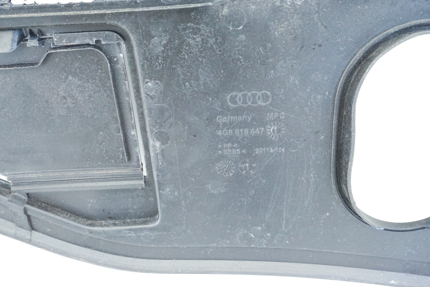 12 - 17 AUDI A7 FRONT WINDSHIELD COWL COVER PANEL VENT GRILLE OEM