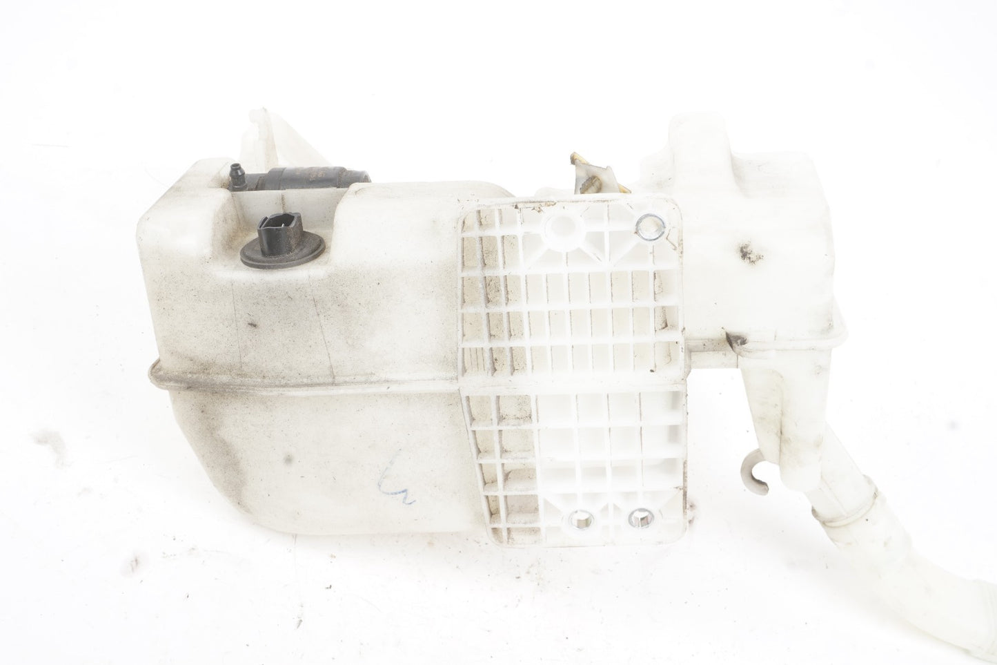 12-19 Volkswagen Passat Washer Fluid Reservoir Bottle OEM