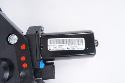 10-17 Mercedes W207 E550 E350 LEFT Side Seat Belt Feeder Motor Black OEM
