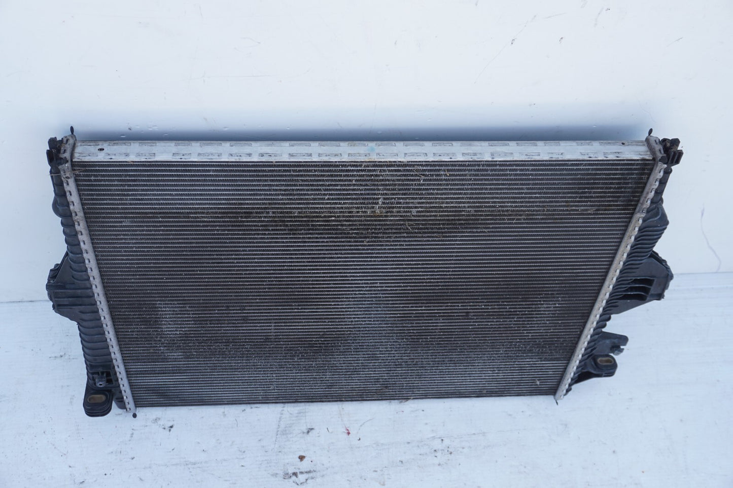 2011-2018 PORSCHE CAYENNE 3.6L ENGINE COOLANT COOLING RADIATOR  OEM
