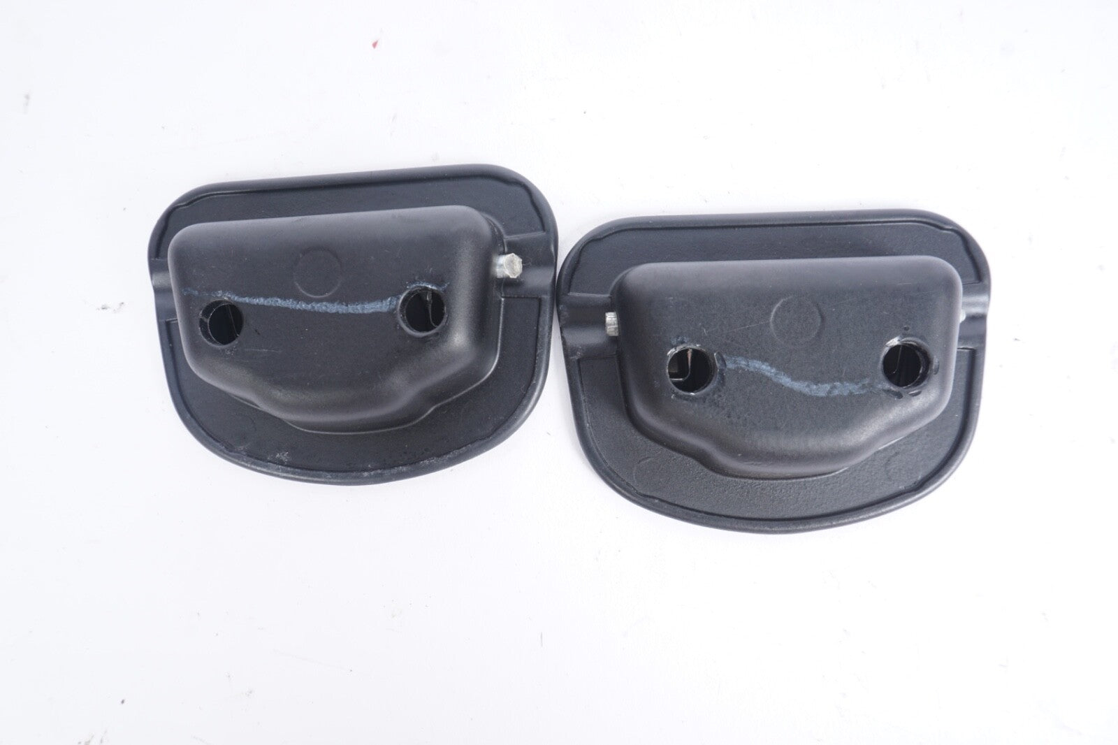 2014-2019 MASERATI GHIBLI S Q4 TRUNK CARGO TIE DOWN HOOKS X2 OEM